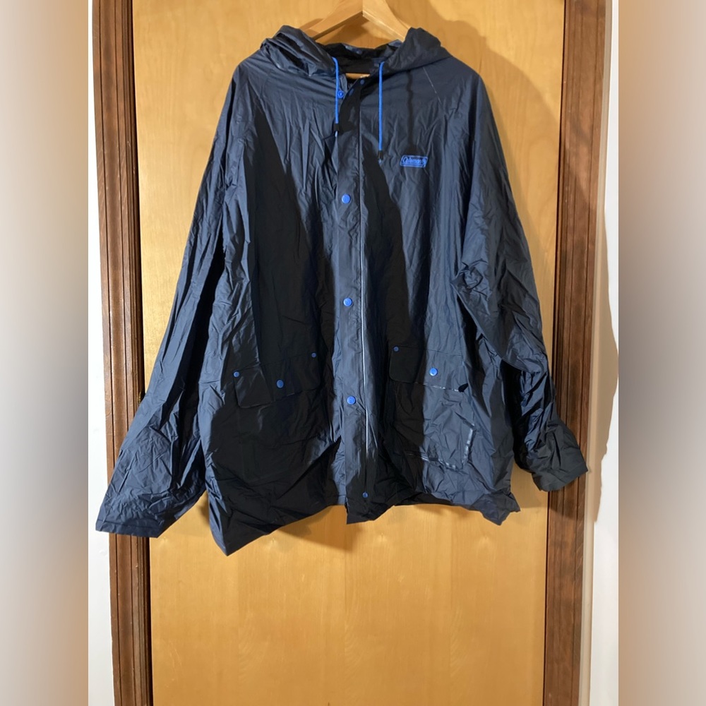 NWOT Coleman raincoat